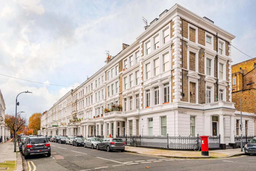 West Kensington Home Near Earls Court