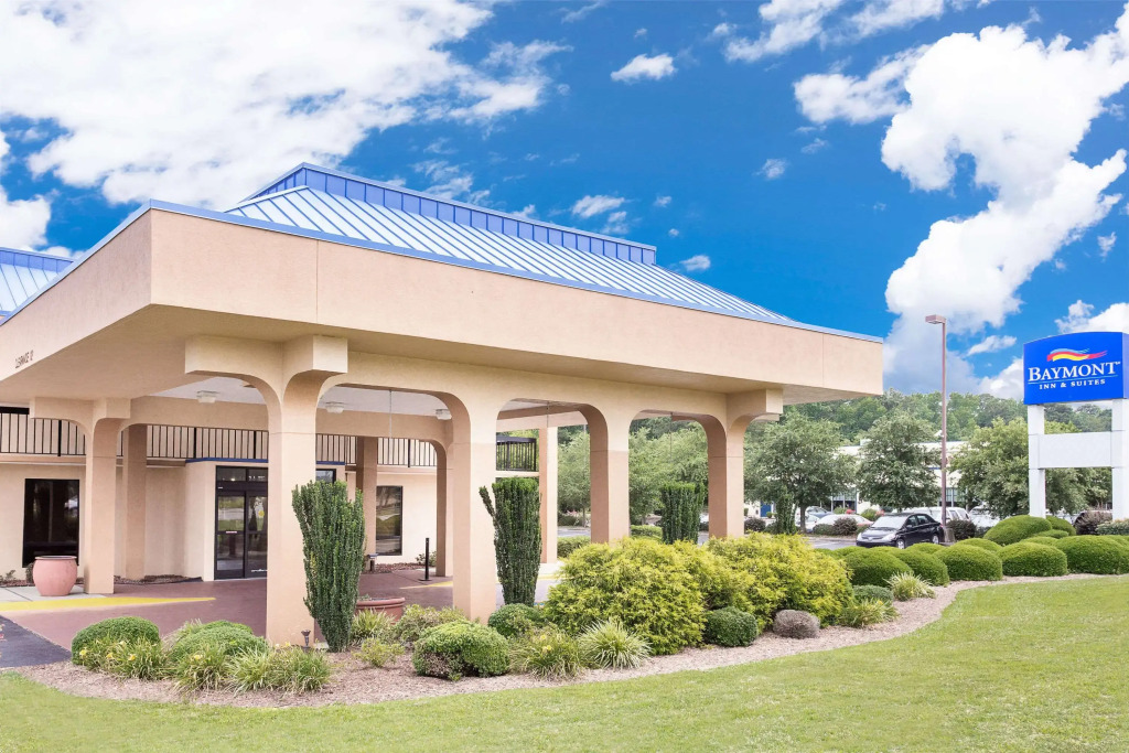 Отель Гринвилла Baymont Inn & Suites Greenville