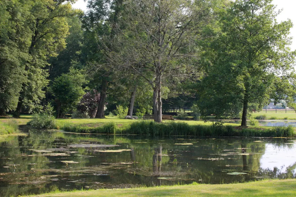 Le Domaine Chateau du Faucon