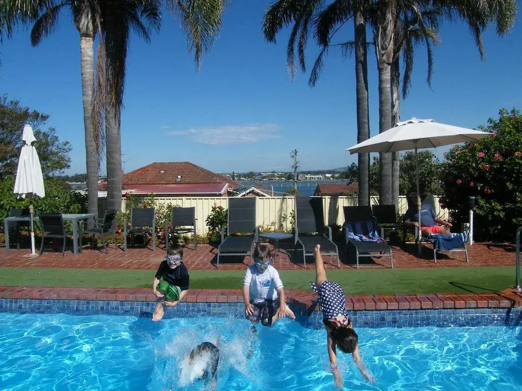 Capri Apartments
