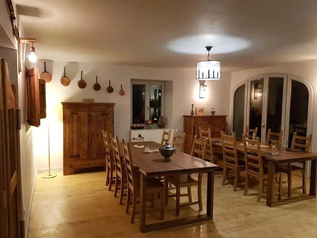 La Girandole Chambre dhôtes et Location dappartement