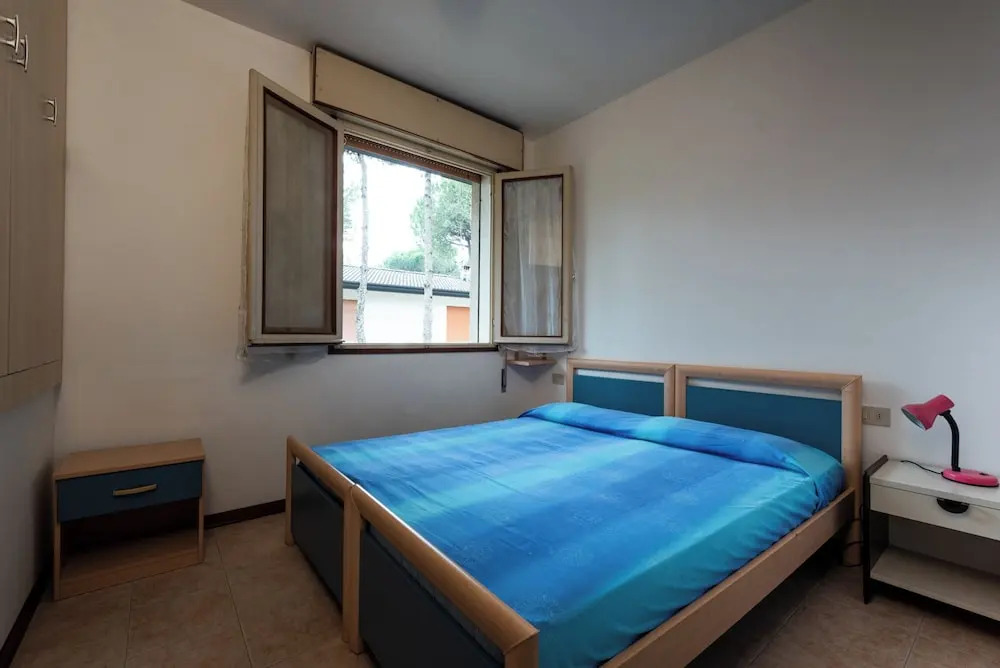 Luminous Flat in Bibione With Garden