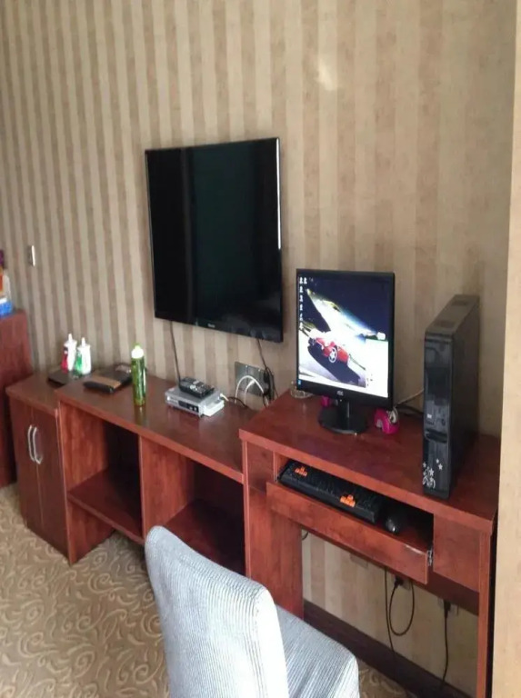 Luoyang Fengtaihaodi Theme Hotel