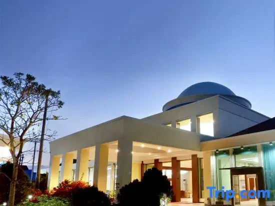 Sahid Azizah Syariah Hotel and Convention Kendari