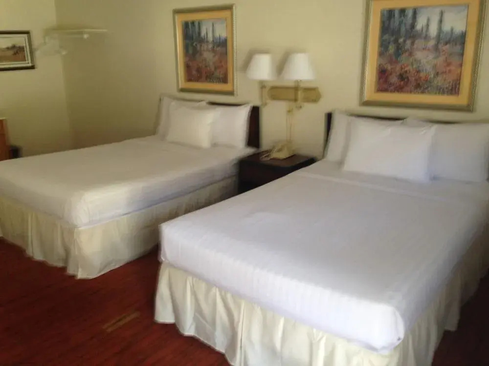 Hearth & Home Inn