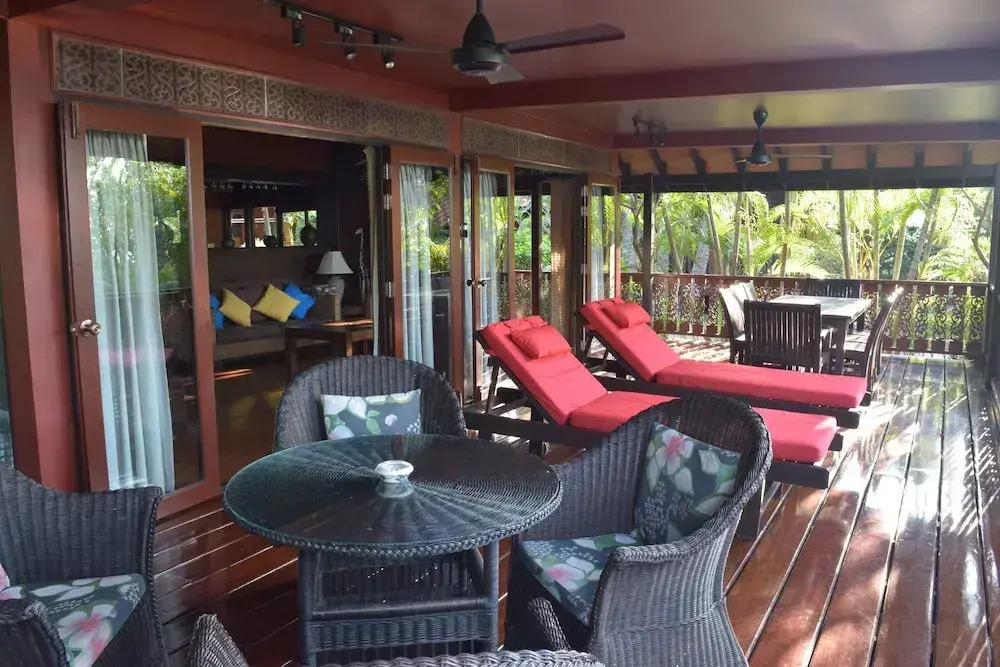 4 bedroom beachfront Villa 3 SDV024-By Samui Dream Villas