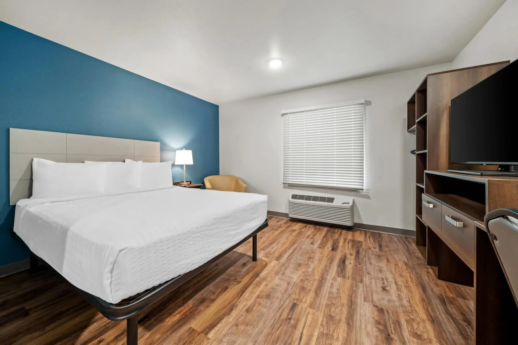 WoodSpring Suites Orlando East UCF