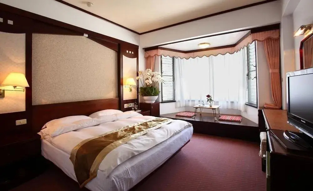Utopia Holiday Hotel