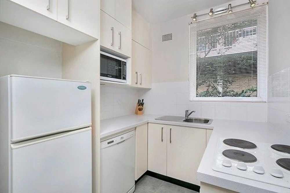 The Apartment Service KURR6