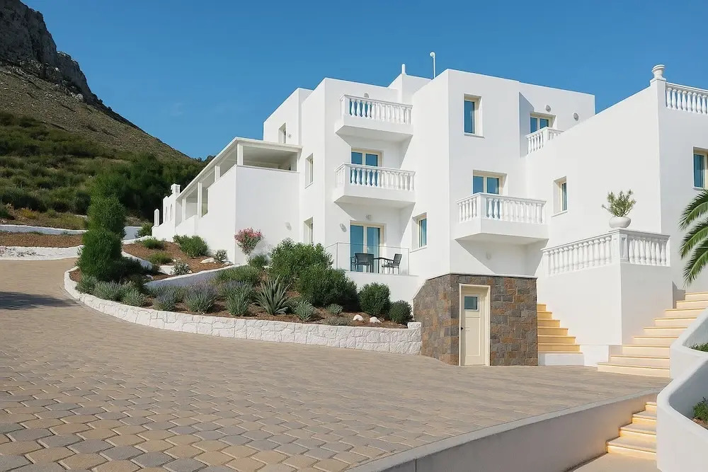 2 Bed Apartment - Sleeps 8 - Pool Patio Views