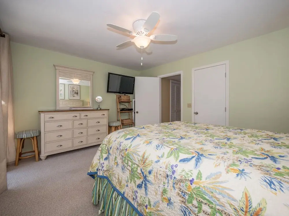 Turnberry Village 241
