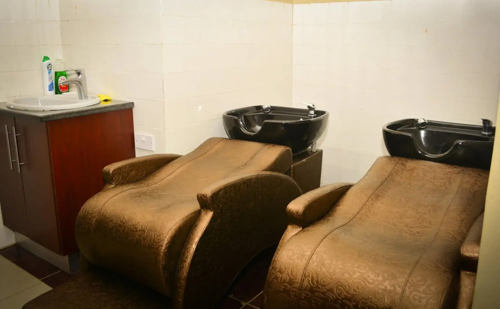 Serendib Suites and Conference Center
