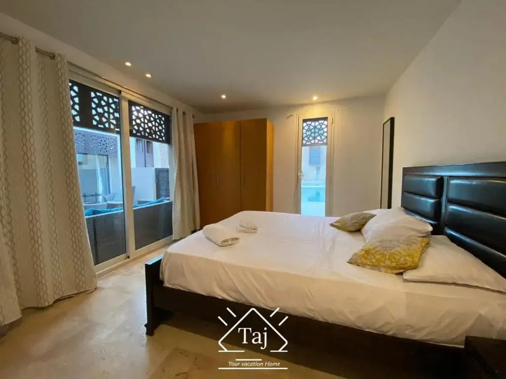 Taj Home, serenity view,2bedrooms apartment Scarab