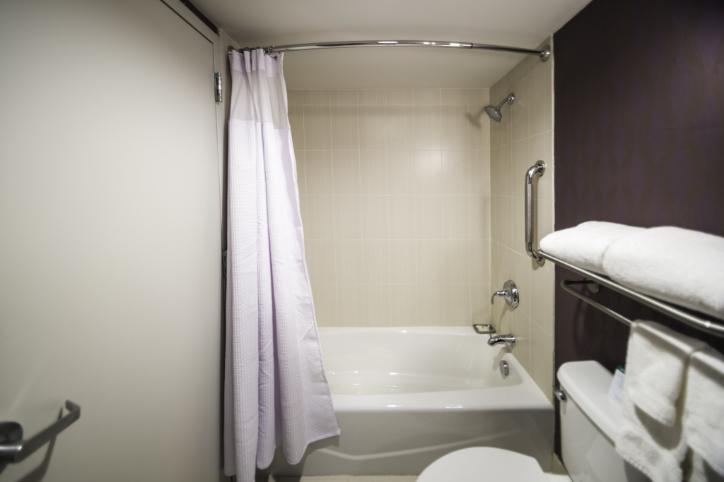 Crowne Plaza Saddle Brook by IHG