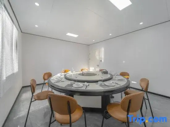 Yunshang Grassland · Anji Two-bedroom Design Light Luxury Holiday Beauty