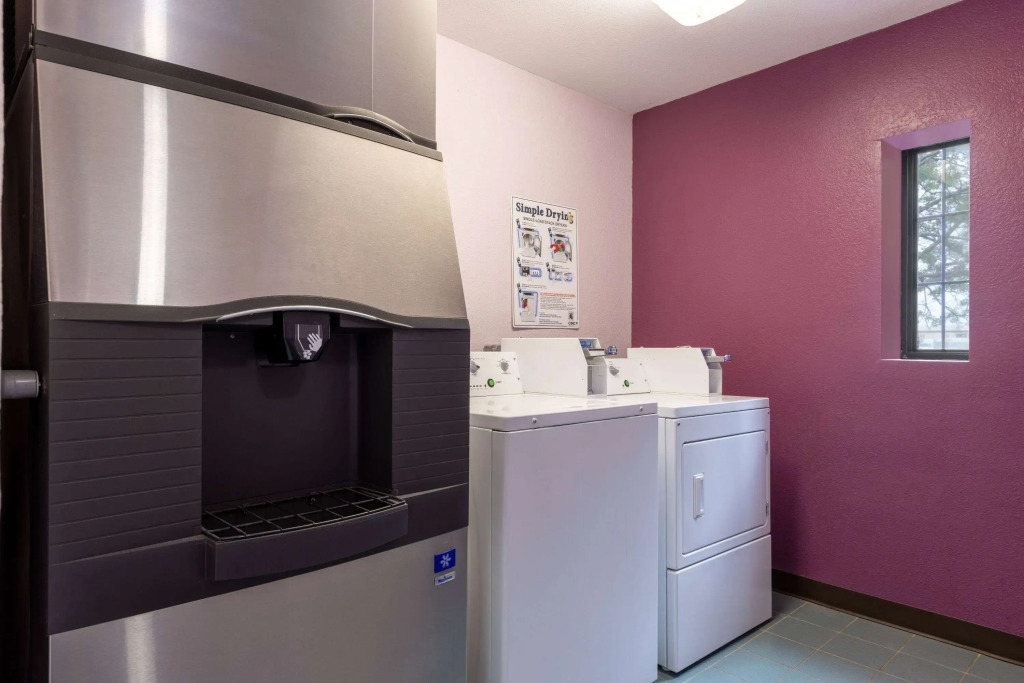 La Quinta Inn by Wyndham Kansas City Lenexa