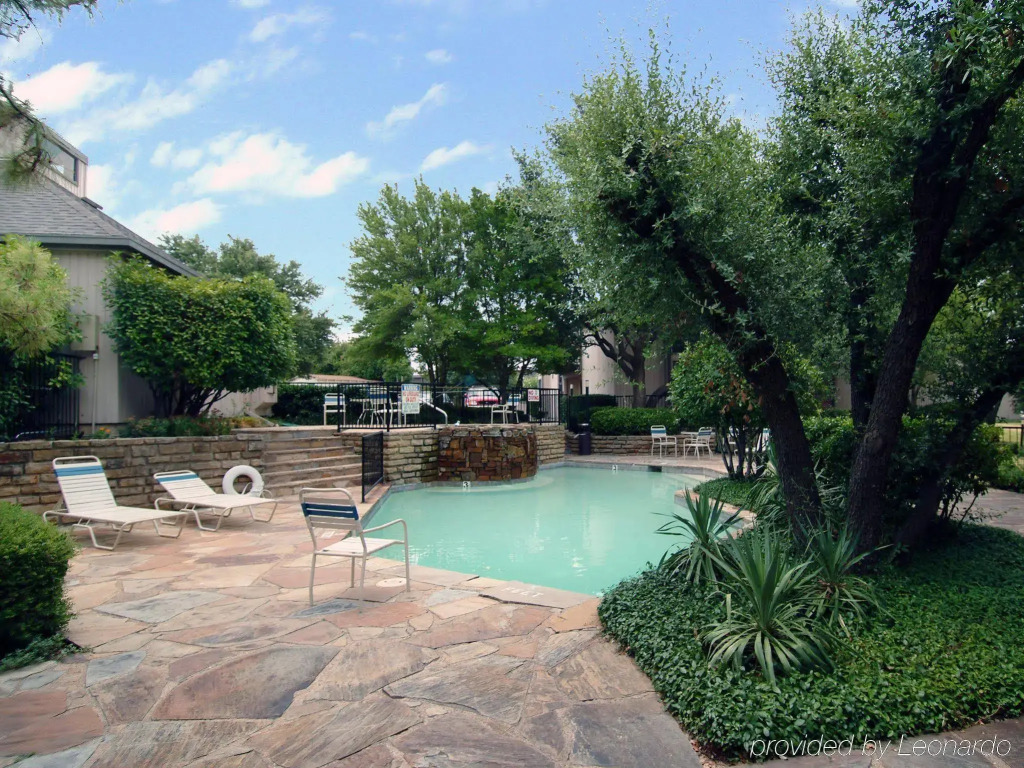 AmeriGold Suites