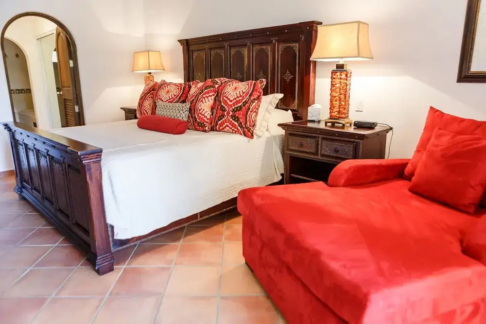 Las Mananitas C204 3 BR by Casago