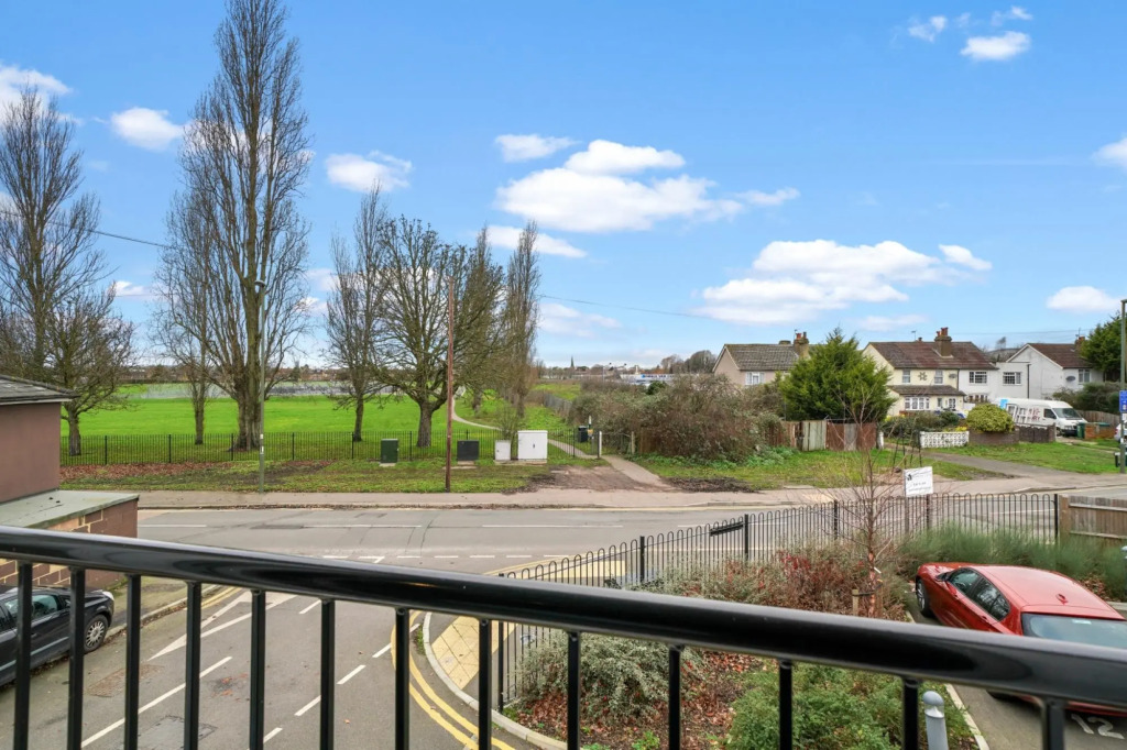 London Heathrow Living Serviced Apartments- Apt 12