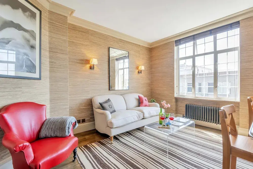 Stunning Chelsea Manor Gem - HBG