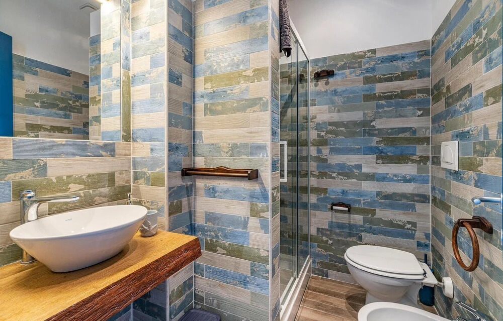 5 Bedroom Amazing Home In Torvaianica