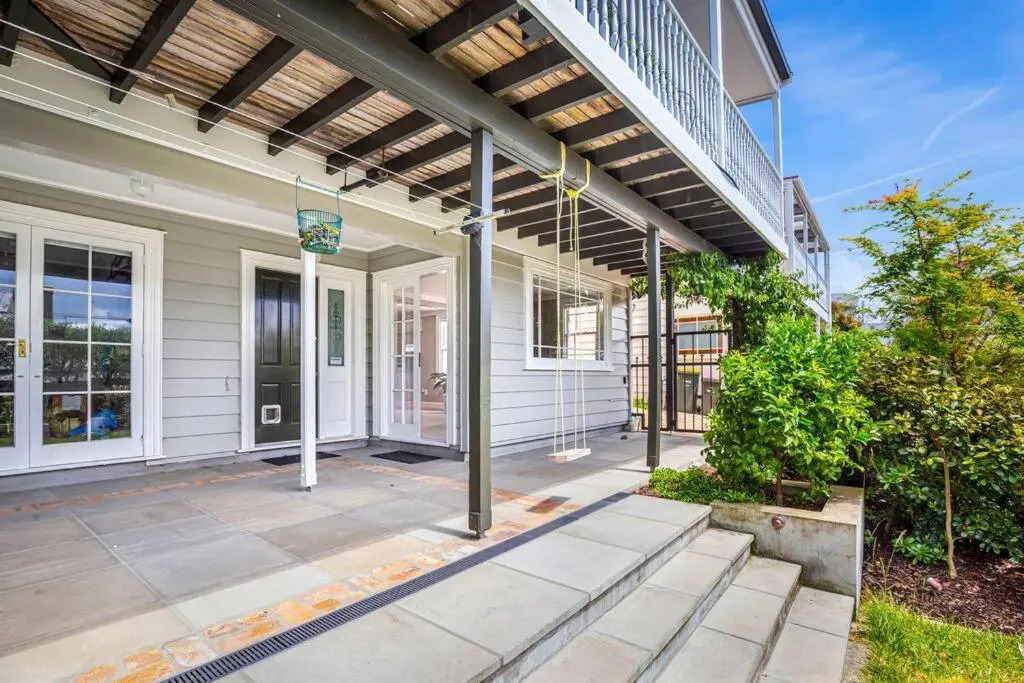 One-Bedroom Parnell Charmer