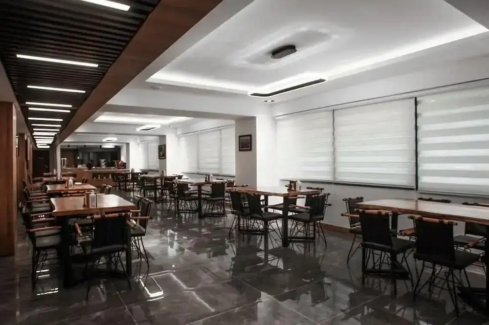 Mayben Hotel