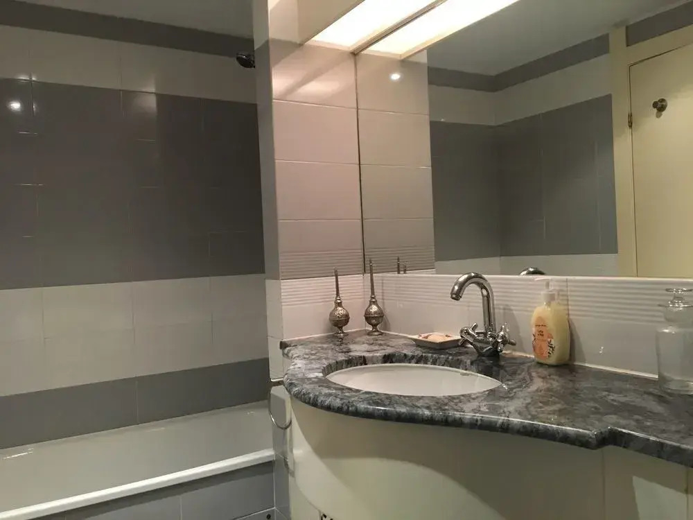 Lisbon Luxe Spacious Flat