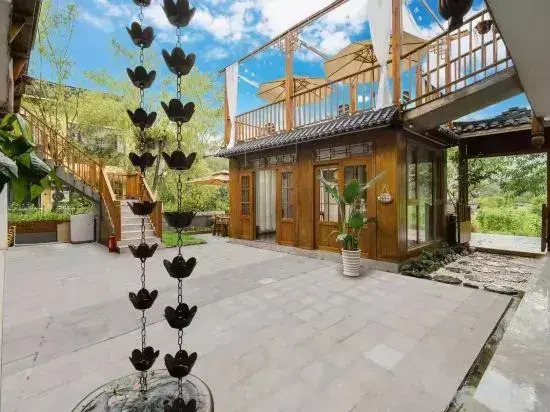 the South Flower of Fanjingshan City Has Opened A Guesthouse