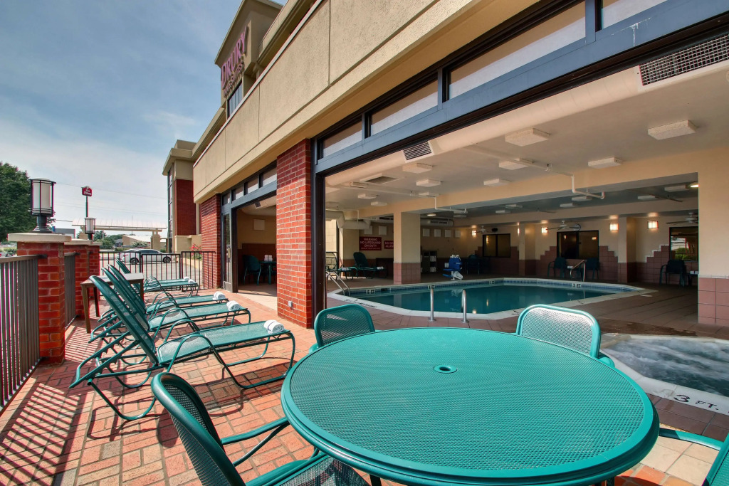 Drury Inn & Suites Bowling Green