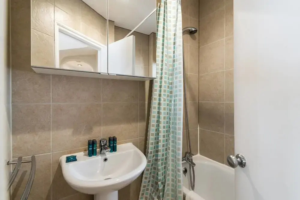 2 Bedroom Flat in West Kensington