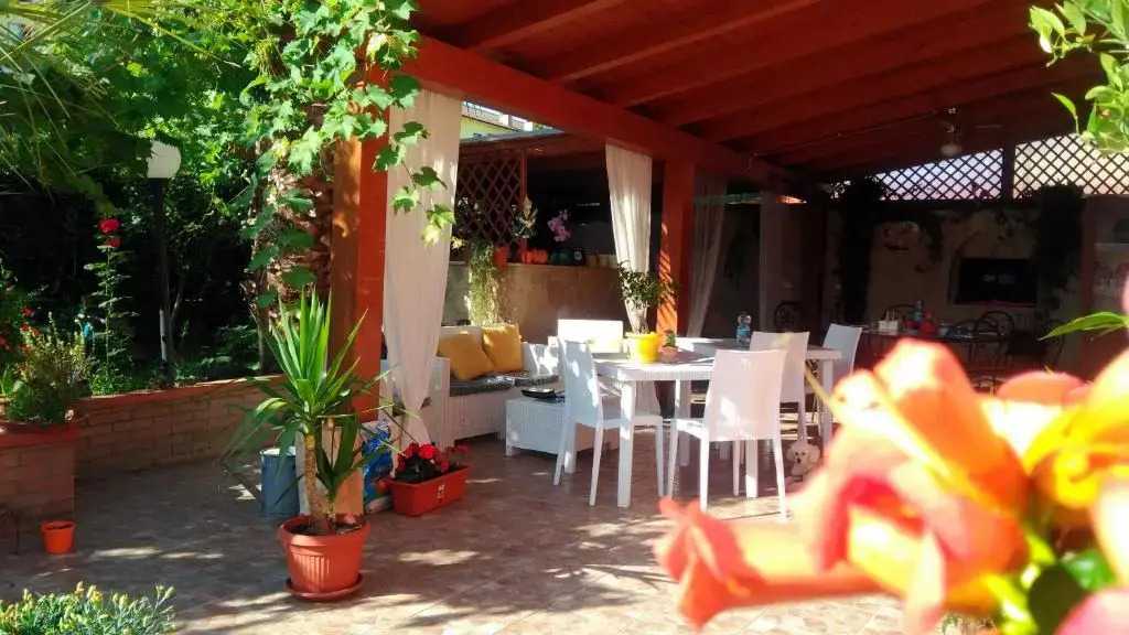 Viola di Mare Rooms and Parking