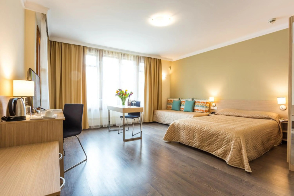 Geneva Hotel