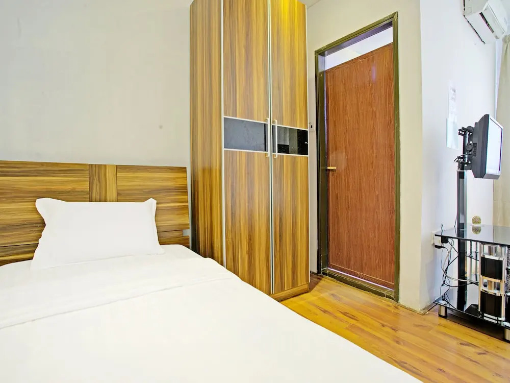 OYO 90597 Delightful Holiday Inn