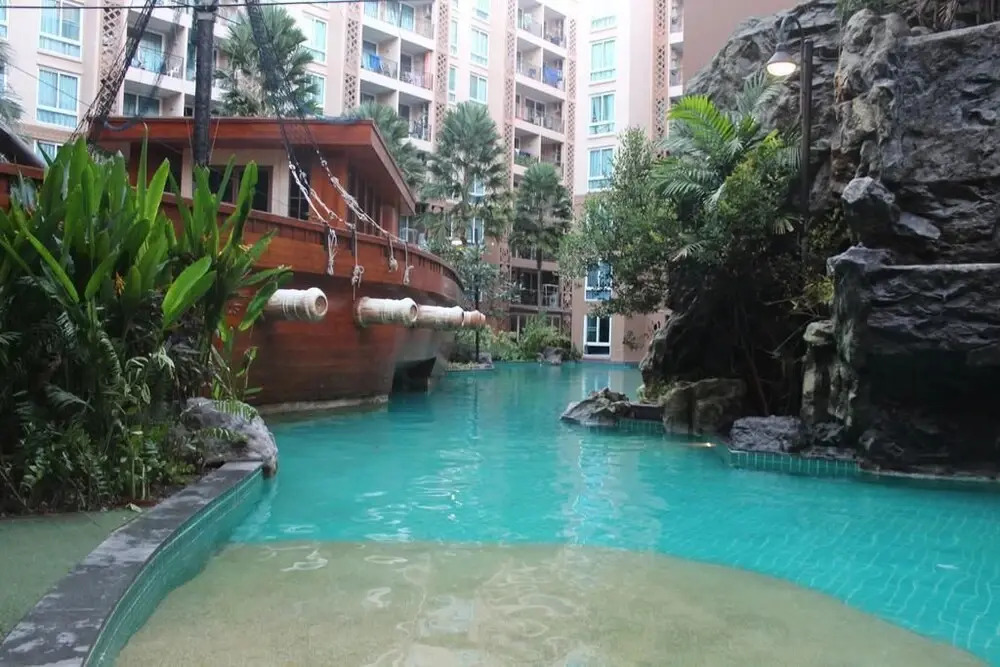 Pattaya Atlantis Resort Sea View Apartments