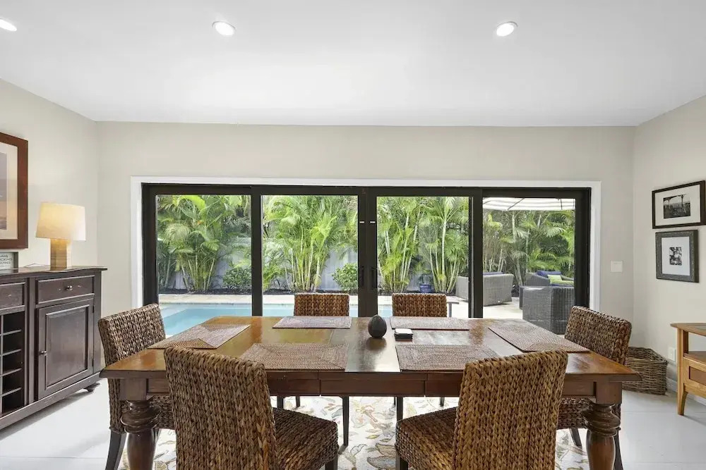 Relax in Luxury - 3 Bed 2 Bath Oasis With Pool