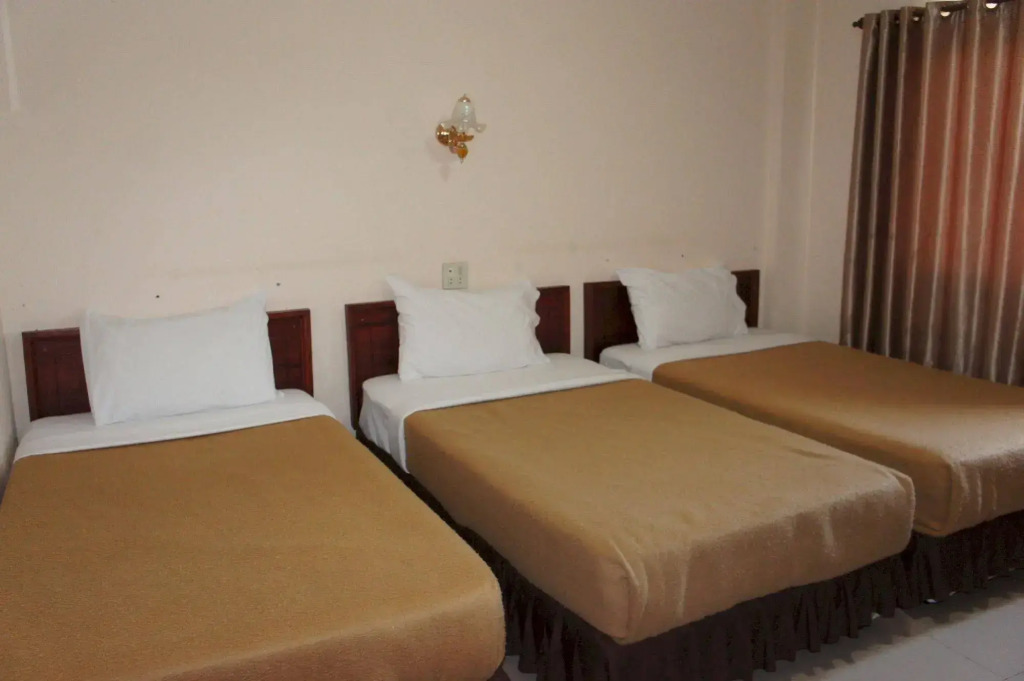 Chaleunehoung Hotel