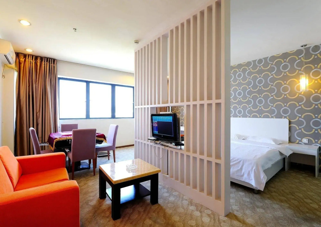 Yilan Hotel Shenzhen Investment Management Co., Ltd