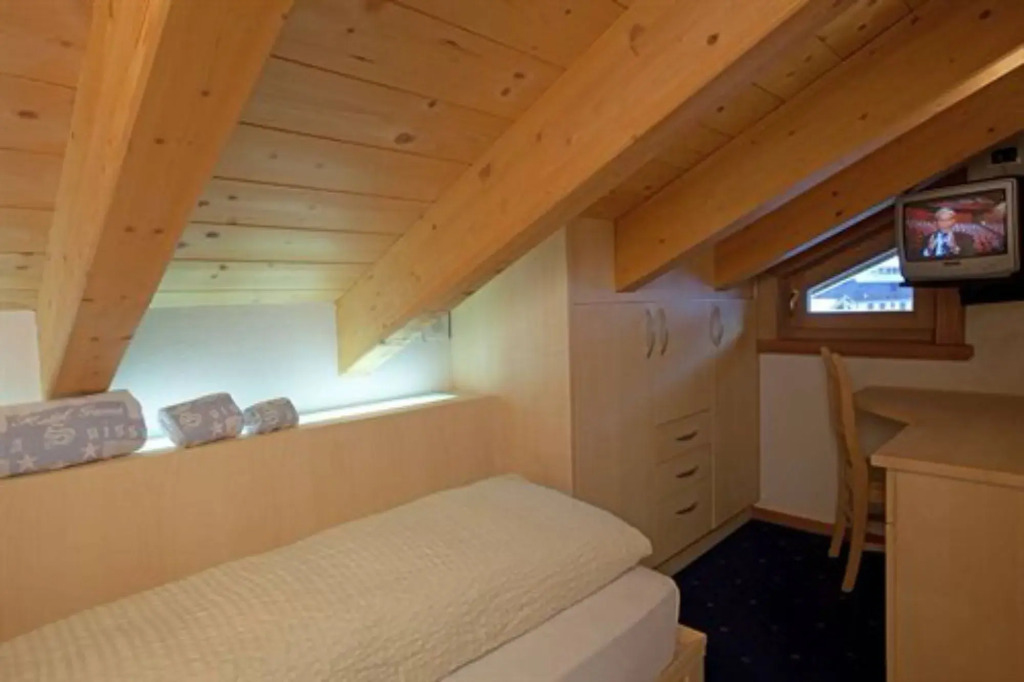 Hotel "La Suisse"