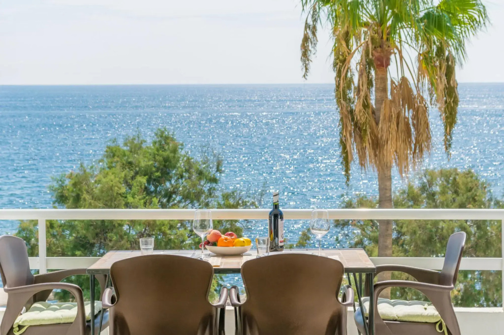 SES ROQUES DE CALA BONA - Apartment with sea views in Cala Millor. Free WiFi