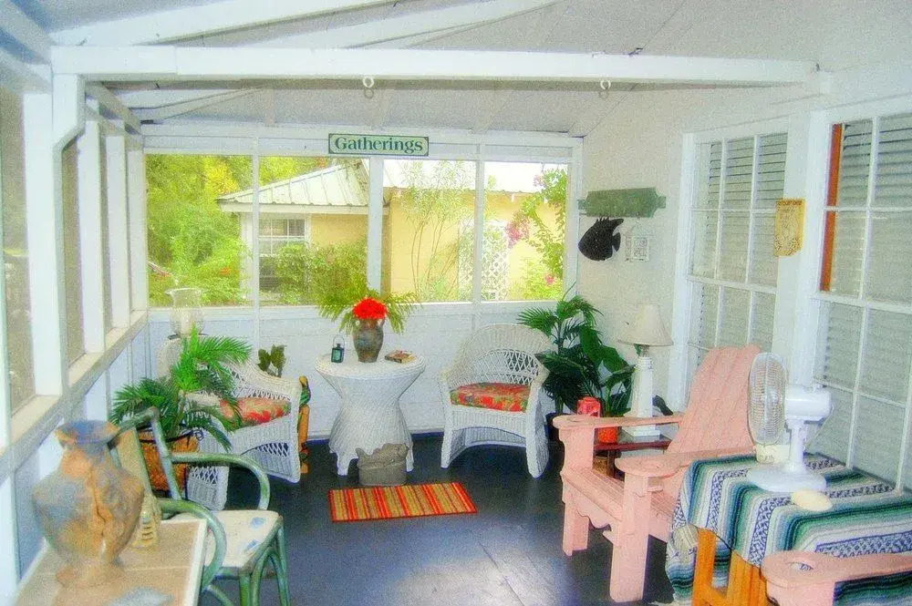 Old Carrabelle Hotel Captains Quarters Suite