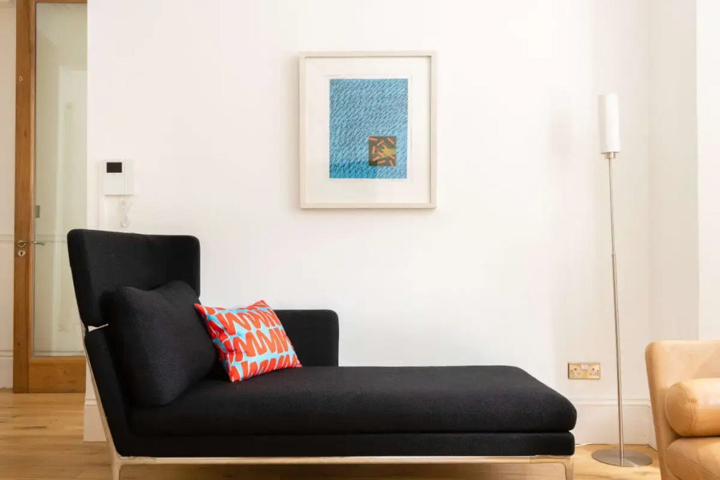 The North Kensington Retreat - Bright 4BDR House with Parking & Garden
