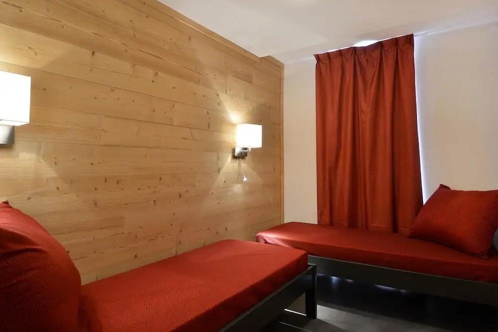 Residence Saintjacques Three-roomed Apartment for 7 People in the Resort Center S716