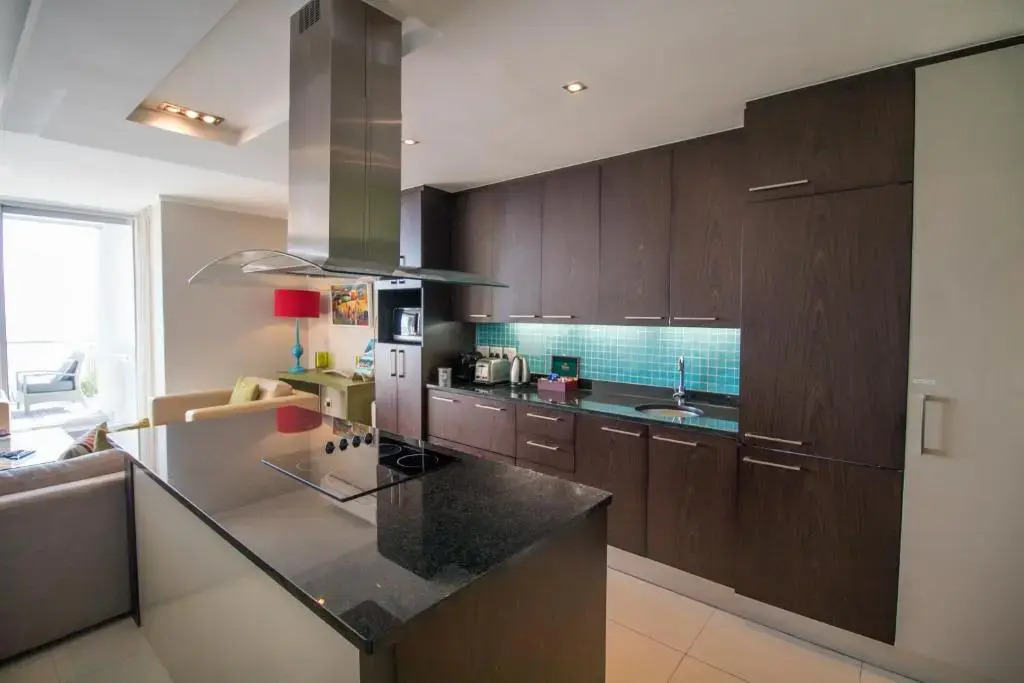Camps Bay One Bedroom Apartment - The Crystal