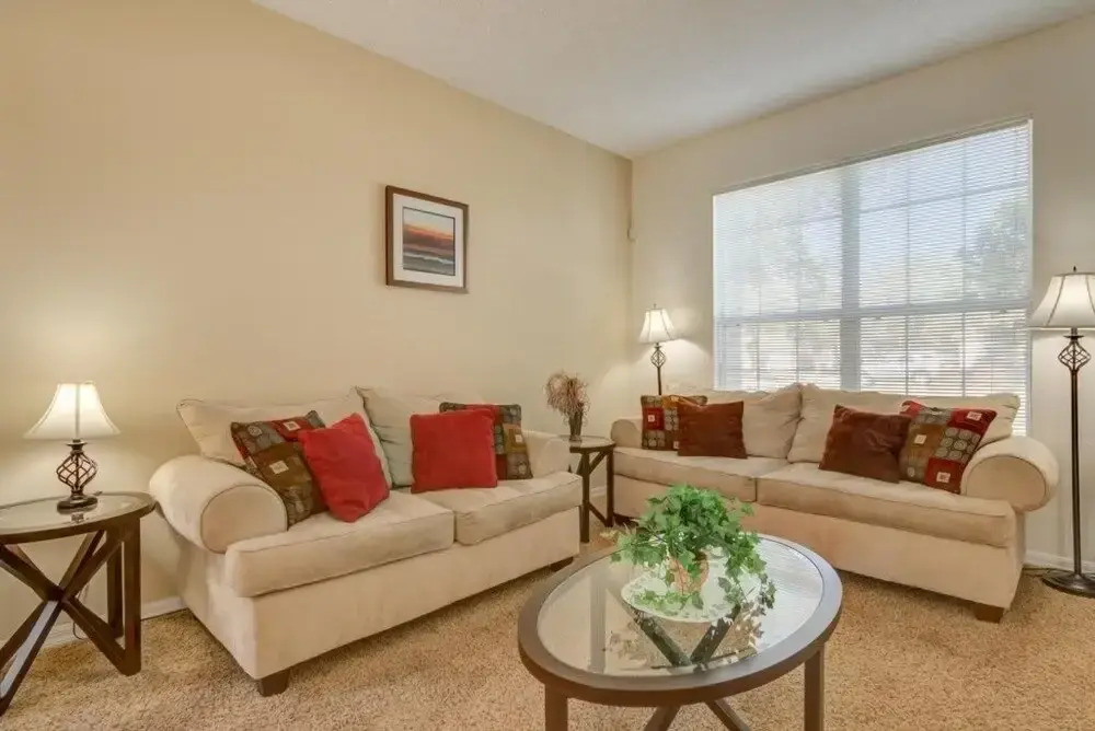 South Facing Pool & Game Room! 6 Bedroom Home by RedAwning