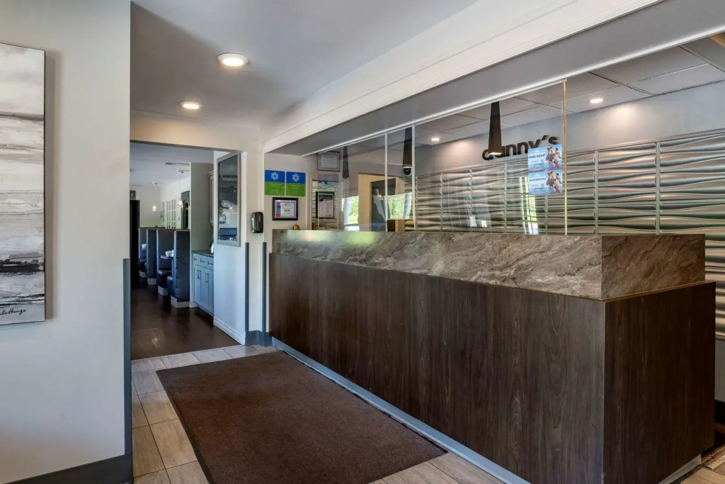 Dannys Suites, SureStay Collection by Best Western