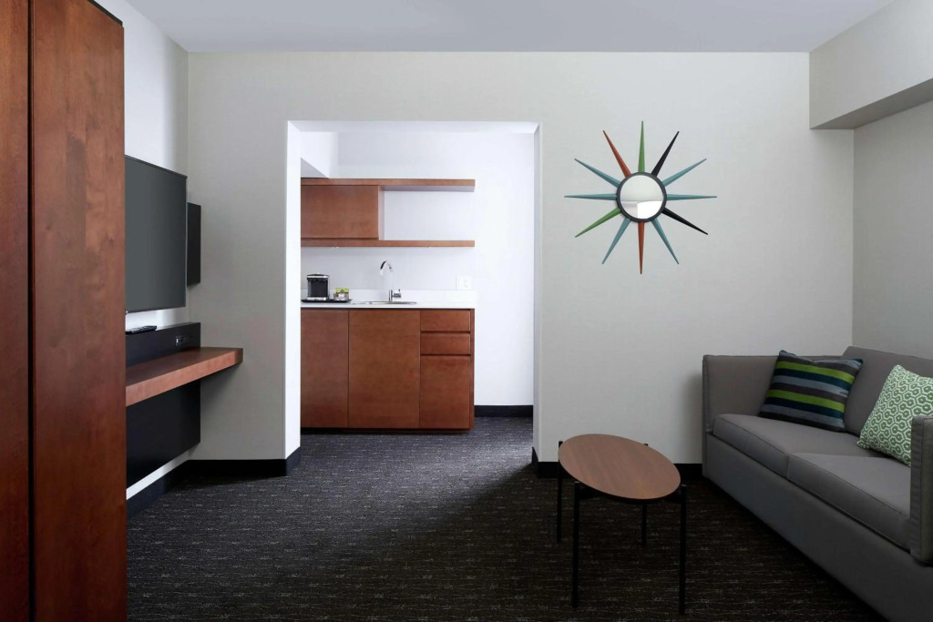 Best Western Plus Montreal Airport Hotel