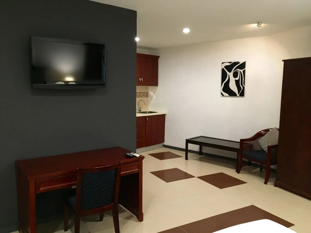 Curacao Suites Hotel