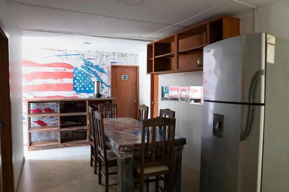 The American Corner Hostel & Gastro Bar