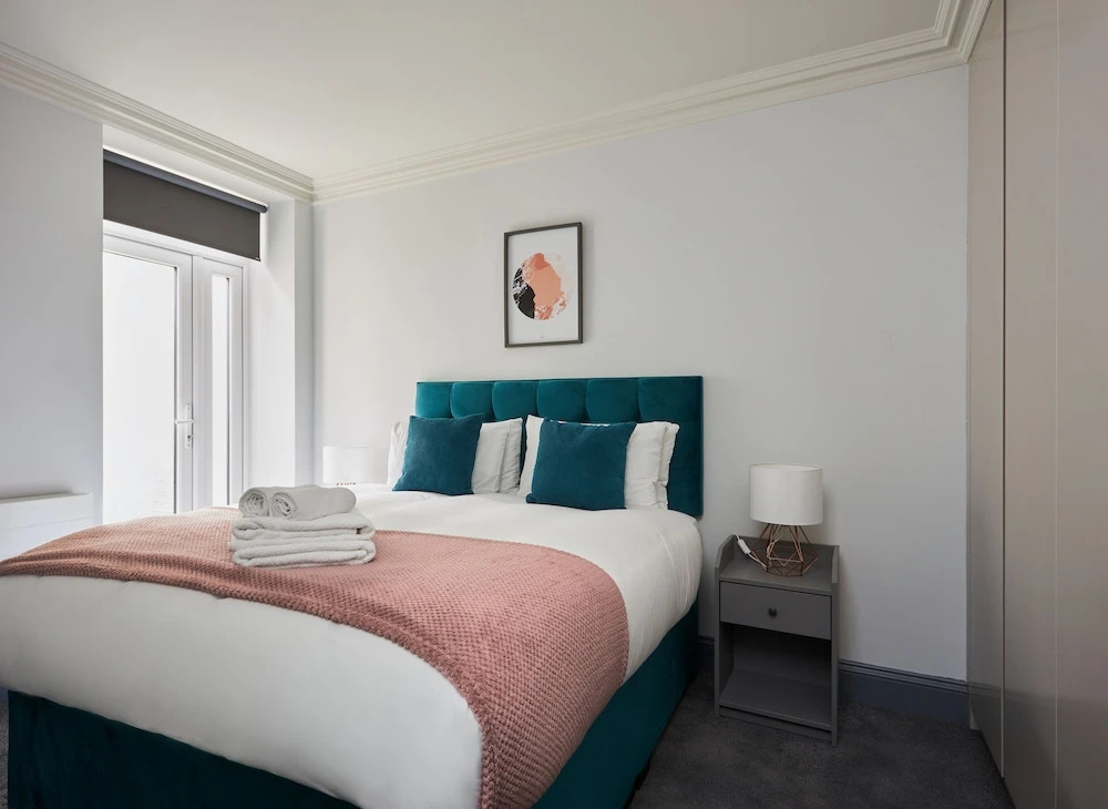 6 Ongar Road By Flying Butler